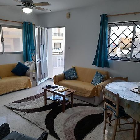 Sunshine Holiday Apartment 4 Next To The Sea St. Paul's Bay Exteriör bild