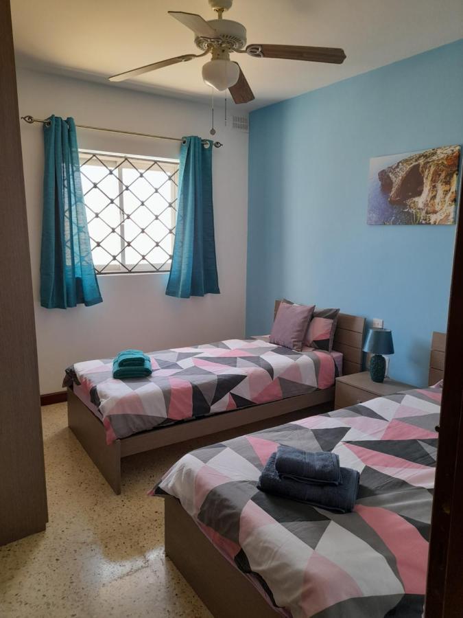Sunshine Holiday Apartment 4 Next To The Sea St. Paul's Bay Exteriör bild