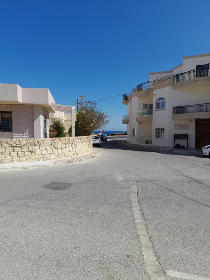 Sunshine Holiday Apartment 4 Next To The Sea St. Paul's Bay Exteriör bild