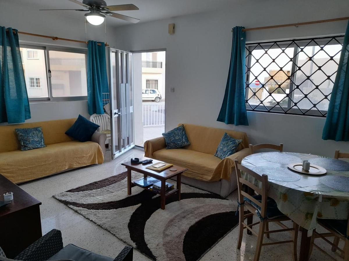 Sunshine Holiday Apartment 4 Next To The Sea St. Paul's Bay Exteriör bild
